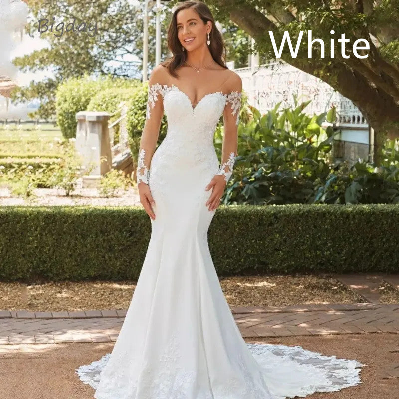 Elegant Sweetheart Mermaid Wedding Dress with Long Lace Sleeves