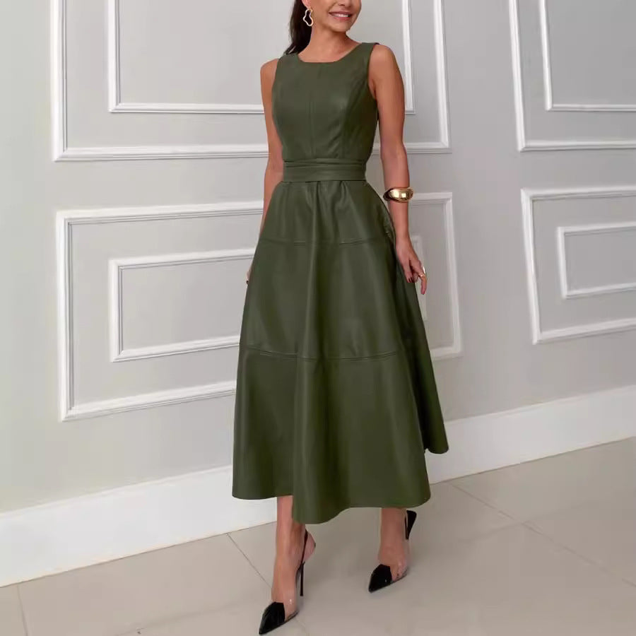 Salopette-jupe sans manches en similicuir vert olive avec fermeture éclair pour femme