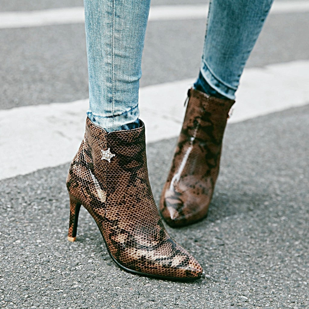 Bottes à talons aiguilles pointus à motif serpent avec fermeture éclair latérale pour femme
