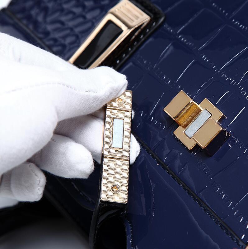 Luxury high quality pocket designer handbag and shoulder bag
