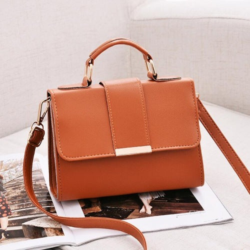 حقيبة كتف من البولي يوريثان 20x15x6 سم مع جيوب داخلية