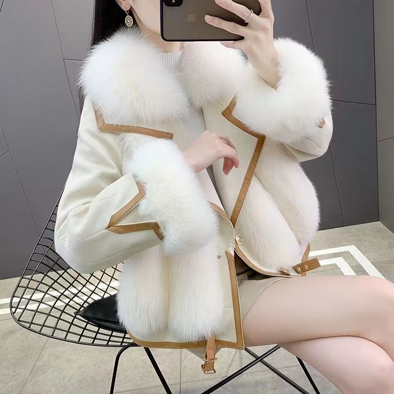 Women's Faux Fox Fur Chenille Jacket with Fur Collar