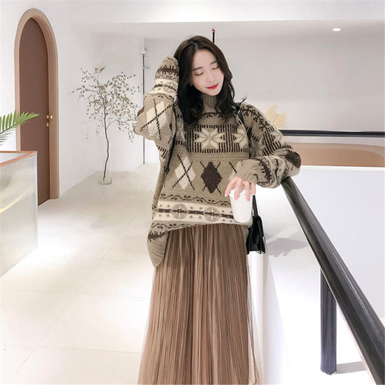 كنزة صوفية حمراء شبكية