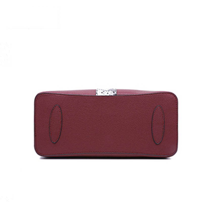 Sac bandoulière carré vertical en cuir de vachette
