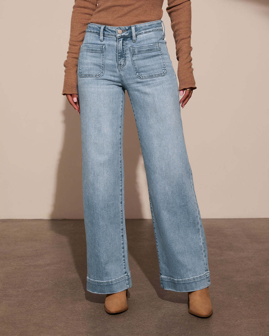 High-Waisted Women’s Denim Jeans with Wide Straight Leg