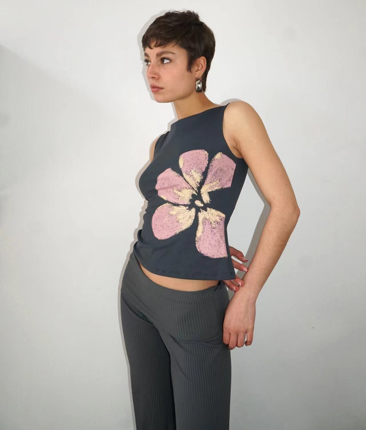 Hot Girl Slim Fit Round Neck Floral Print Sleeveless Vest