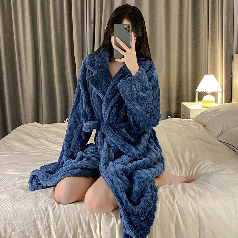قميص نوم نسائي من الفلانيل السميك باللونين البني والأزرق، متوفر بمقاسات M-XXL