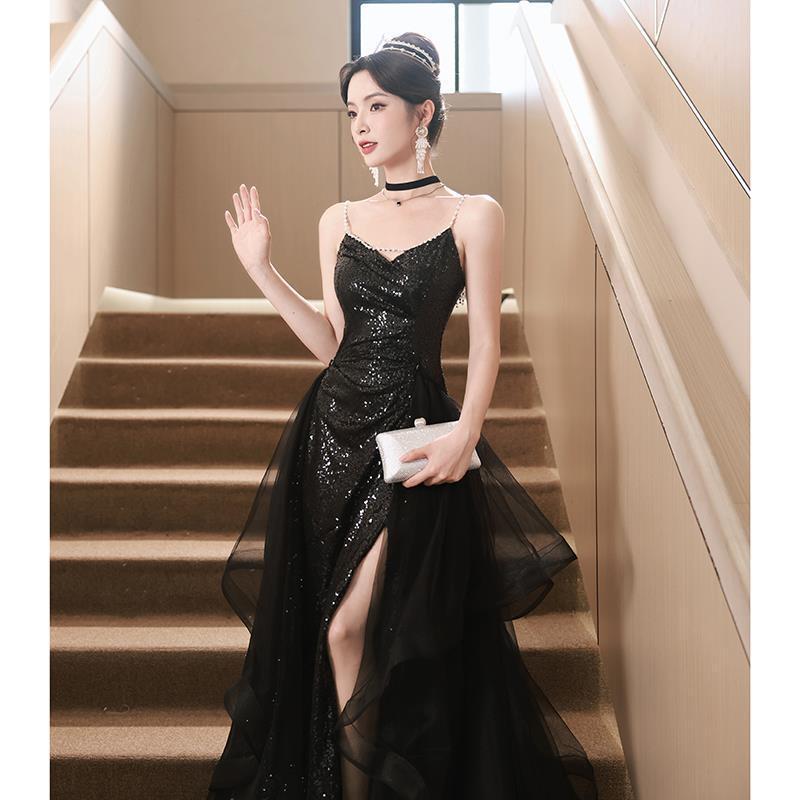 Robe de soirée sans manches noire à sequins