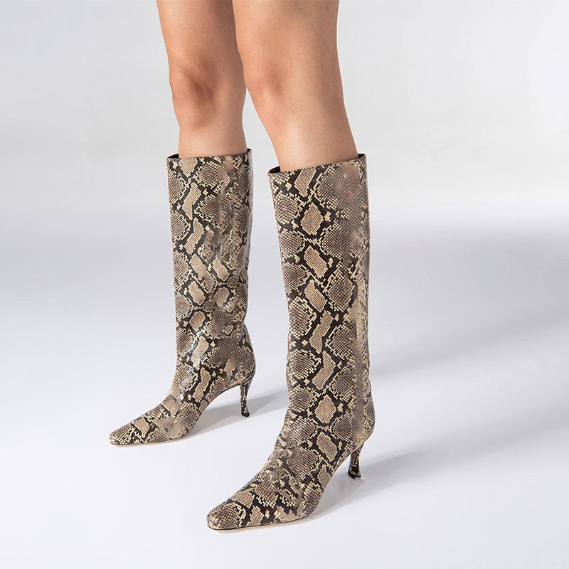 Bottes de cowboy carrées pour femmes en plusieurs couleurs