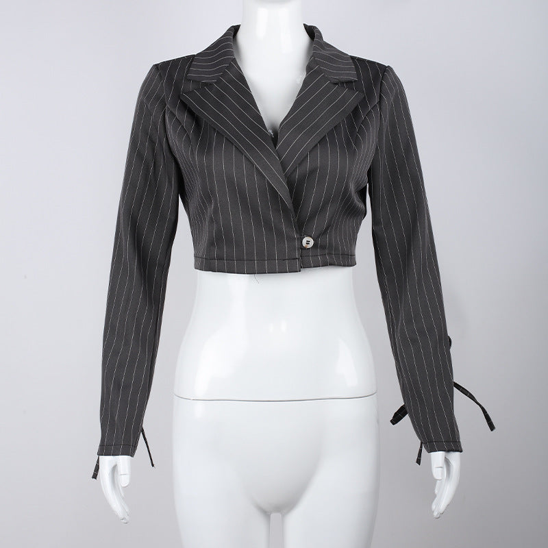 Navel-Baring Grey V-Neck Striped Blazer with Lace & Buttons, Slim Short Style