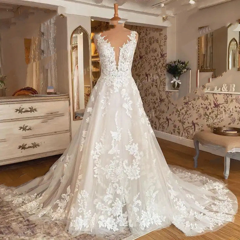 Women's Fashion Lace Applique White Wedding Dress