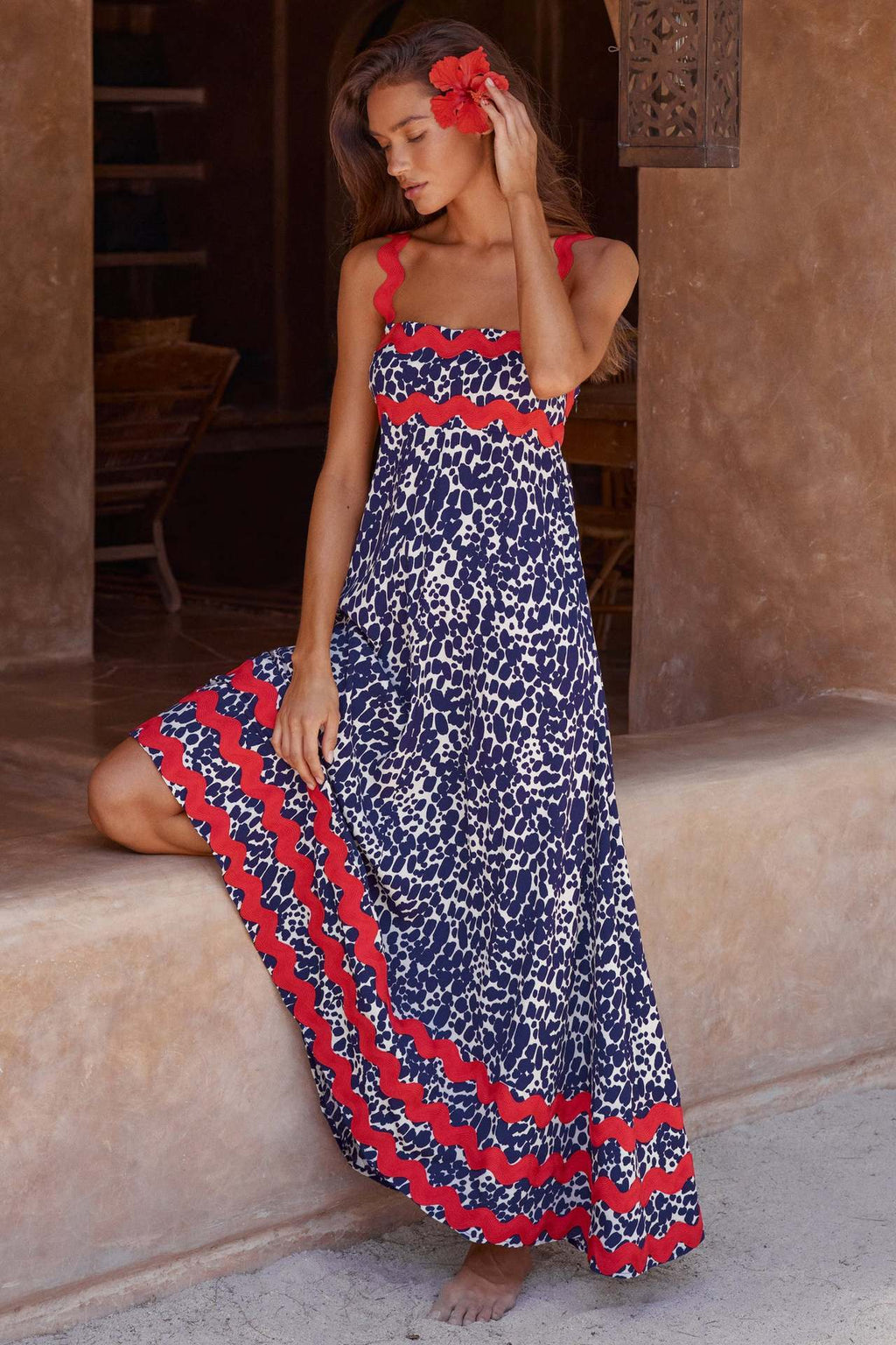 Women’s Flowers Print Wavy Pattern Suspender A-Line Beach Dress