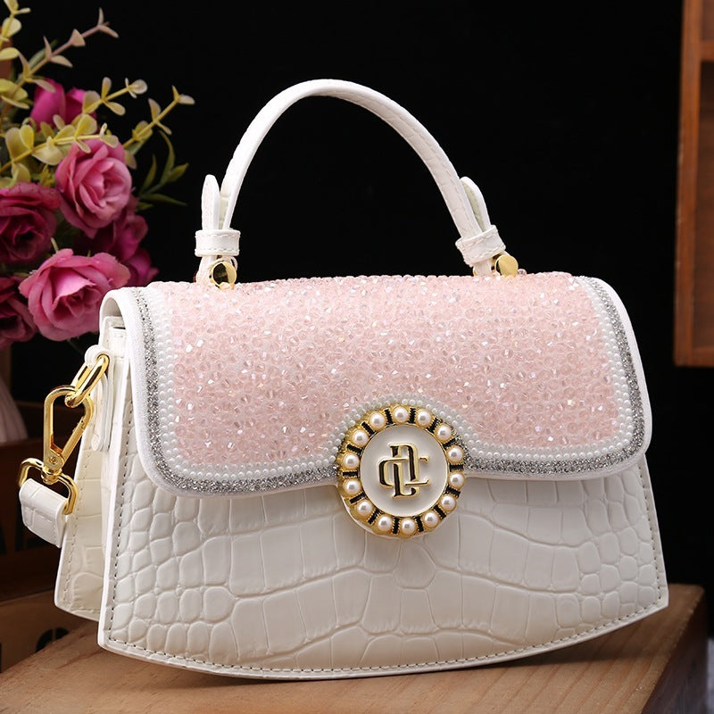 Sac à bandoulière portable en cuir verni et diamant