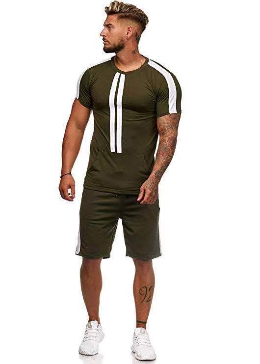 Large contrast panel outdoor leisure suit