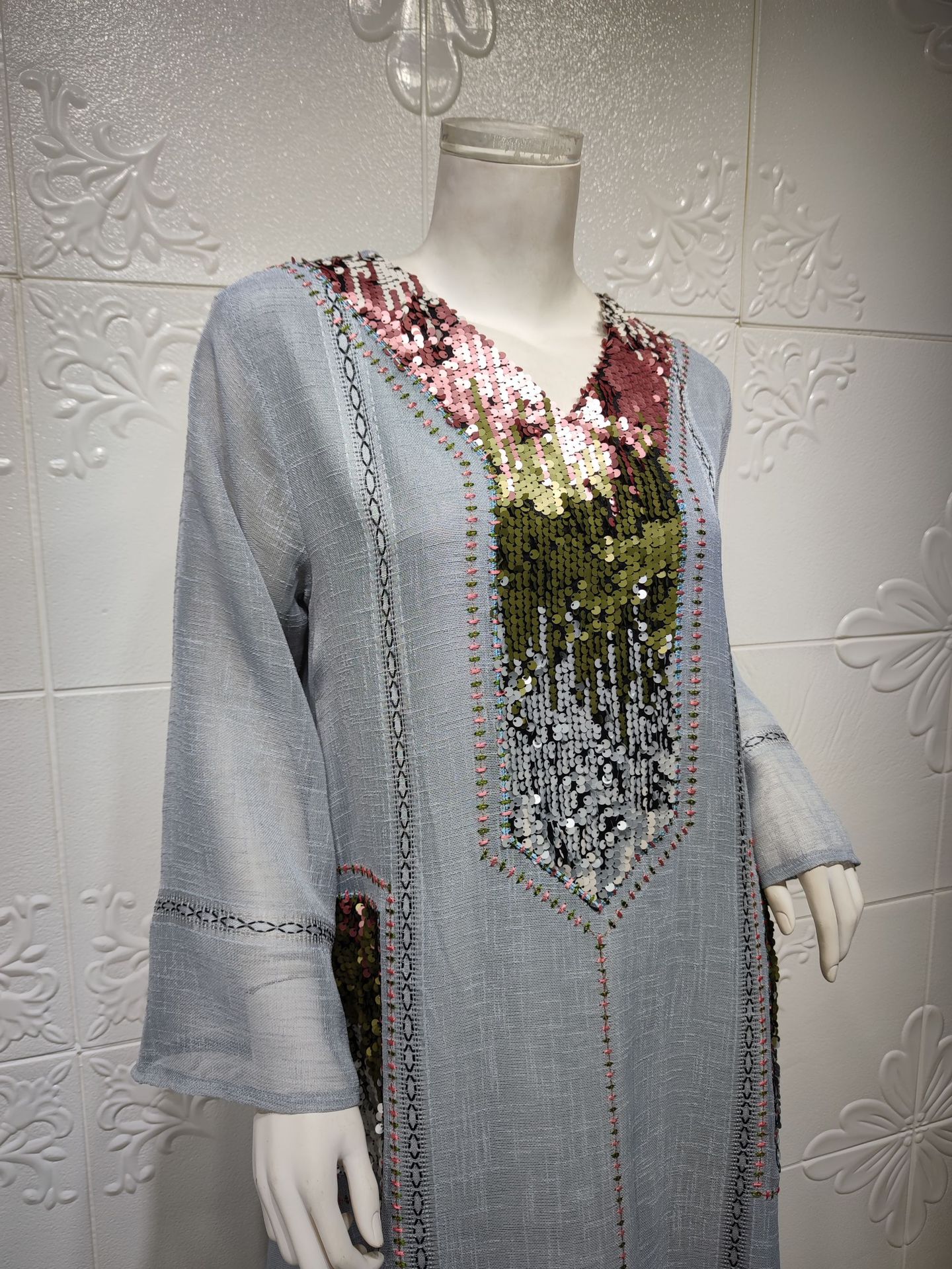 V-Neck Embroidered Sequin Arabian Women's Loose Dress