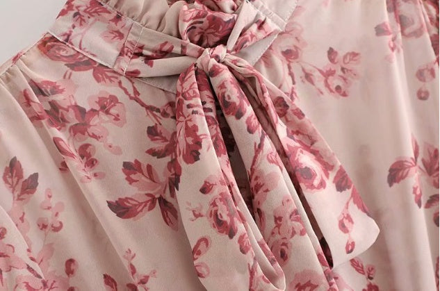 Robe évasée en dentelle en mousseline de polyester à imprimé floral et lavallière