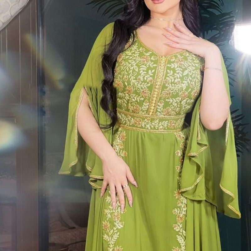 Robe de soirée fauve en cuir de vache brodé du Moyen-Orient pour femme