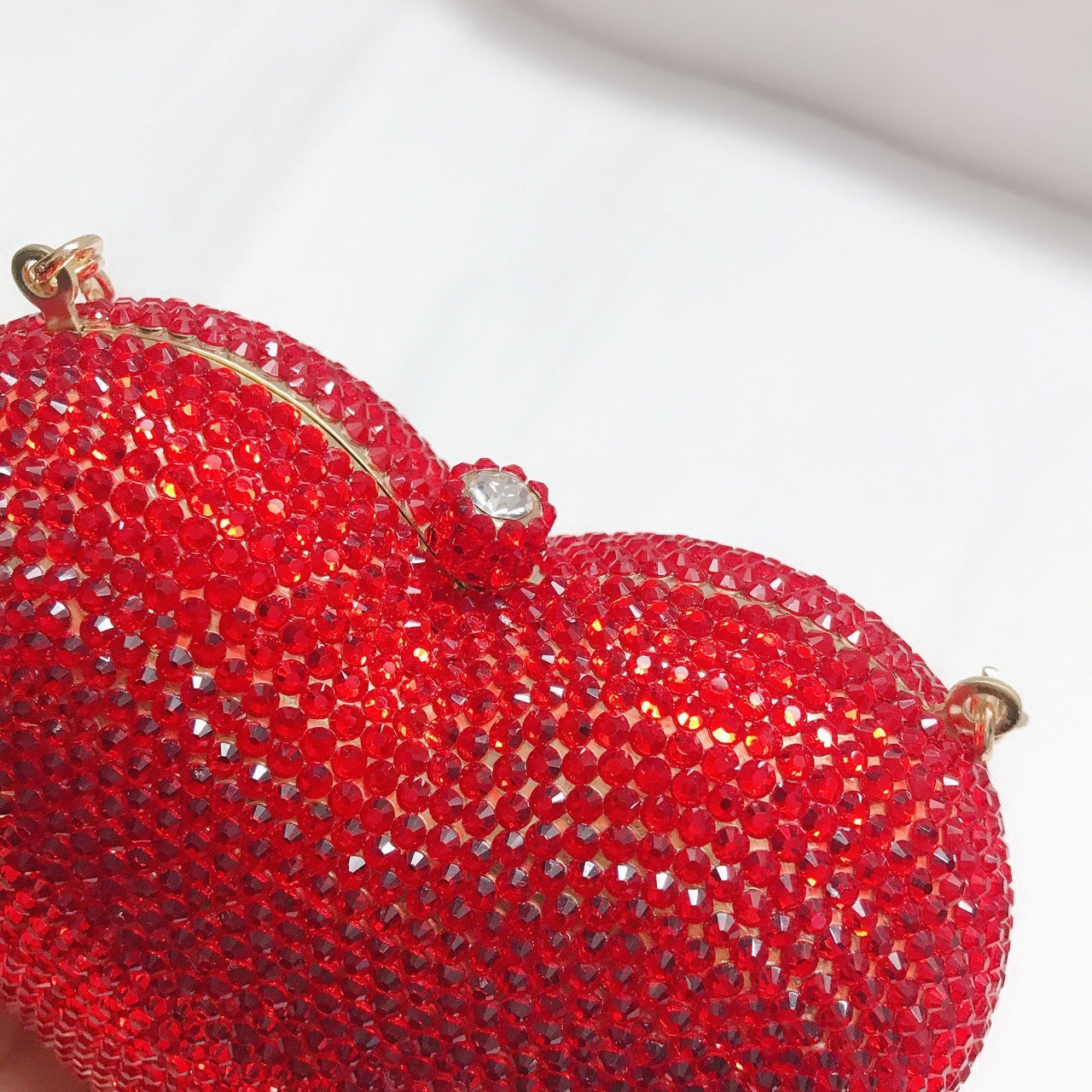 Sac de soirée mini cœur rouge en diamant avec bandoulière chaîne