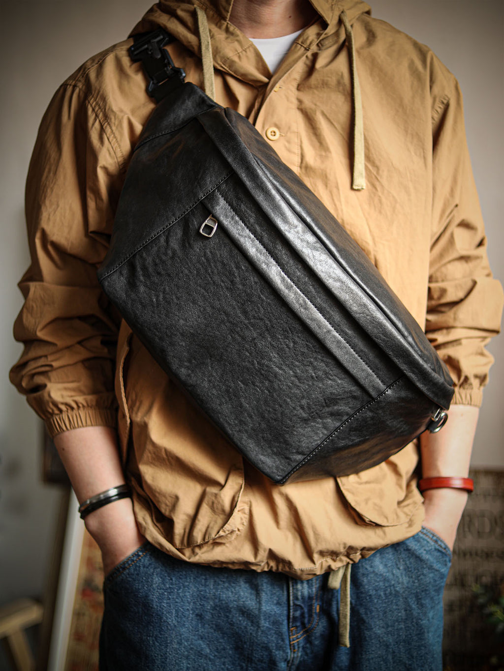 Sac bandoulière vintage en cuir de vachette grande capacité pour homme avec fermeture éclair