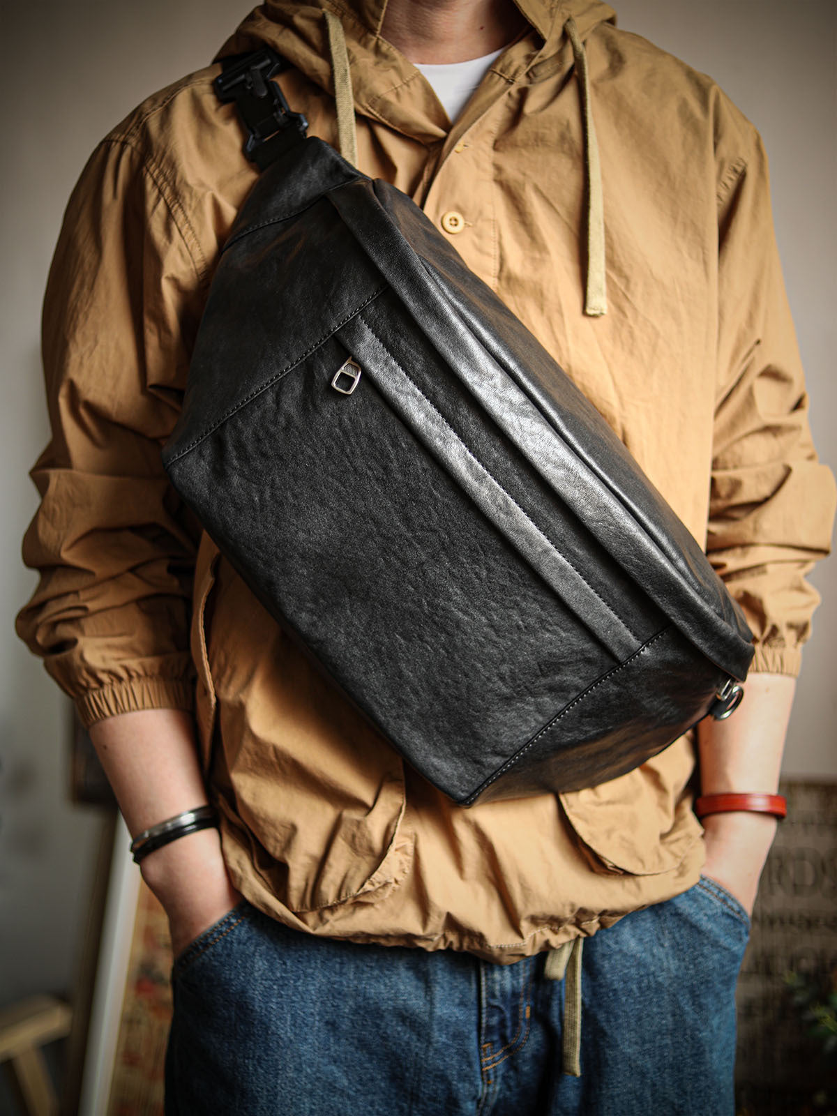 Sac bandoulière vintage en cuir de vachette grande capacité pour homme avec fermeture éclair