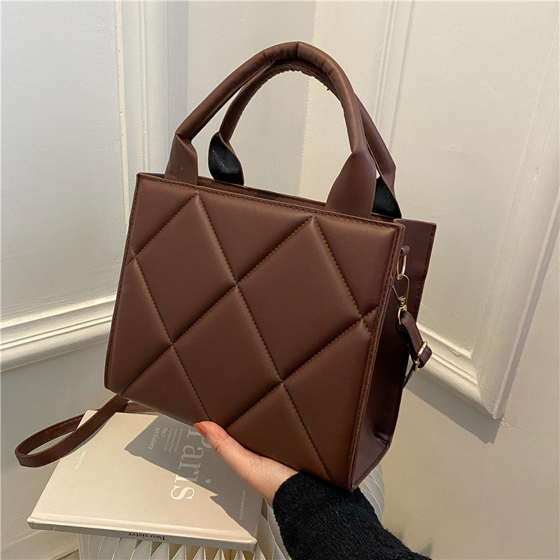 حقيبة كتف نسائية صغيرة مربعة من البولي يوريثان - طراز قديم، 23.5x19.5x10.5 سم