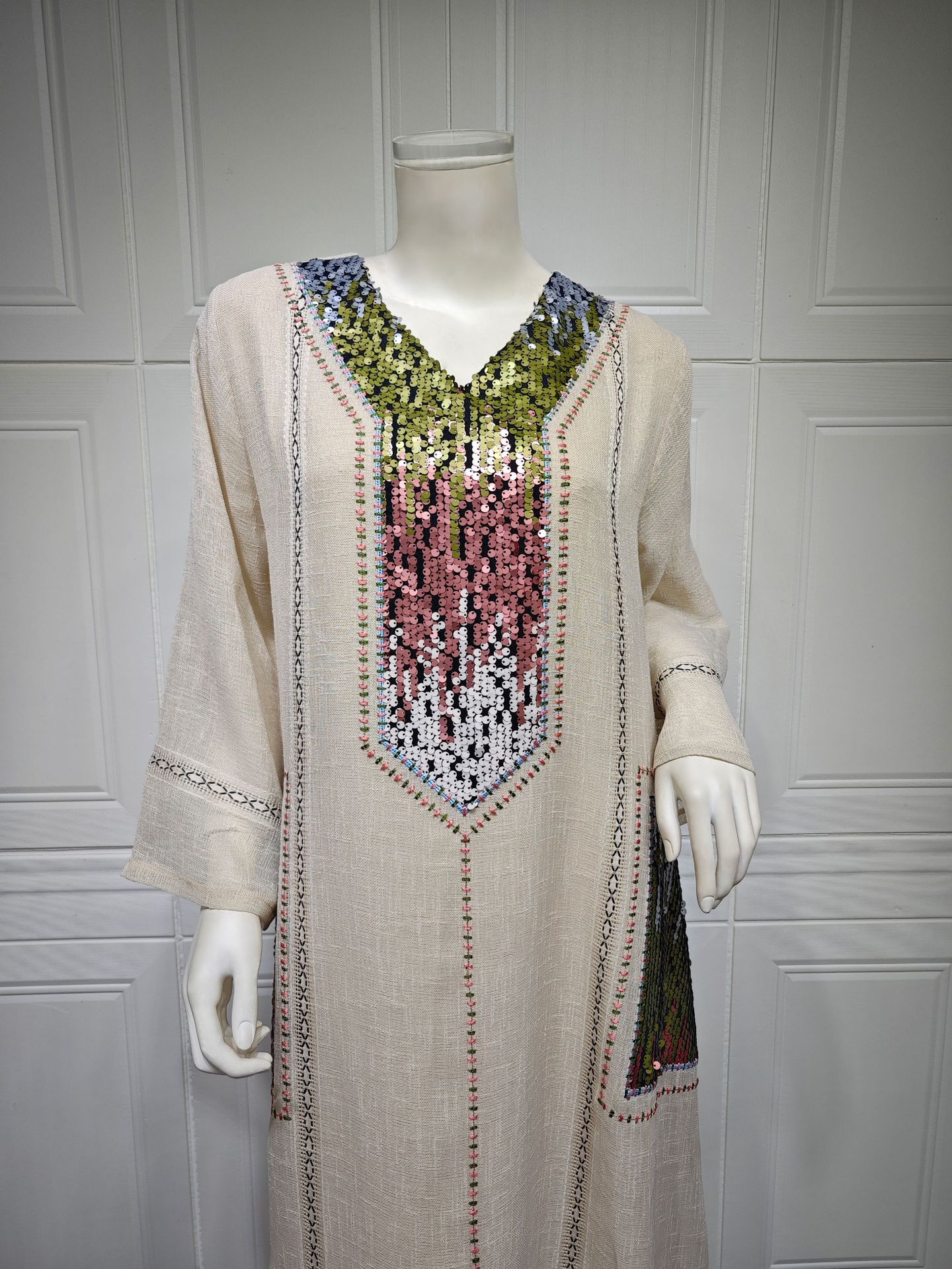 V-Neck Embroidered Sequin Arabian Women's Loose Dress