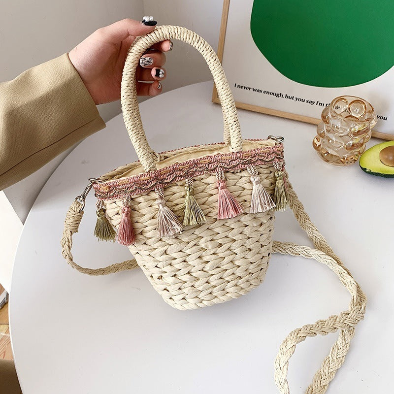 Tassel Straw Woven Bucket Bag with Single Shoulder Strap