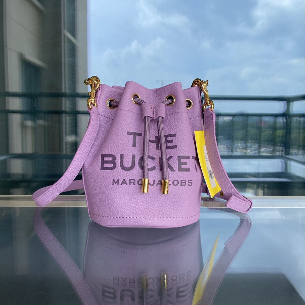 Sac bandoulière en cuir de vachette à cordon de serrage petit sac à main de couleur unie pour femmes