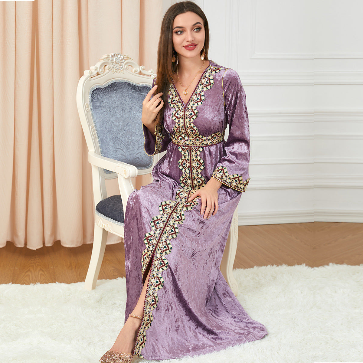 Robe en velours canari ample et ajustée à col en V et manches longues pour femme