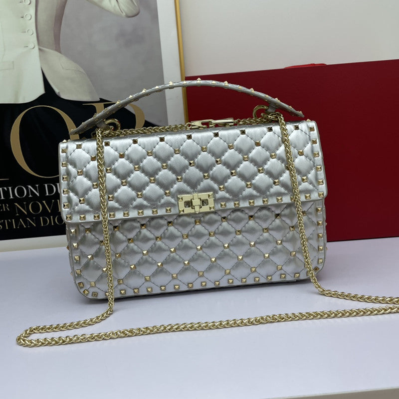 Sac carré en peau de mouton clouté de diamants pour femme