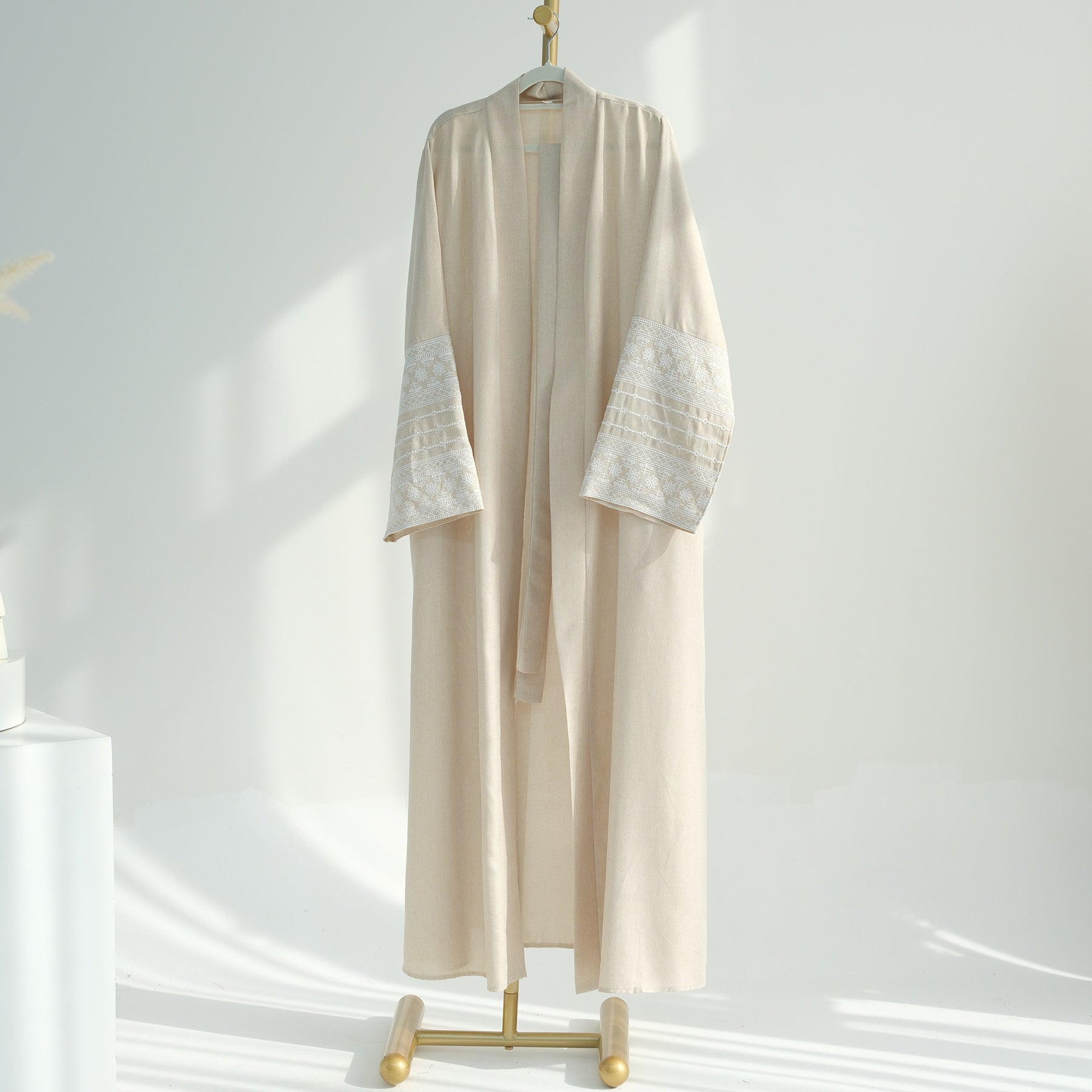 Embroidered Elegant Cardigan Robe for Middle East Saudi Turkey Dubai