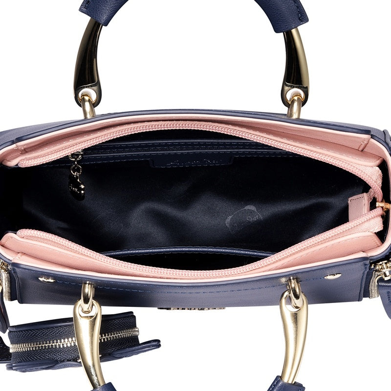 Sac à bandoulière brodé "Dame aux chats" bleu ou rose