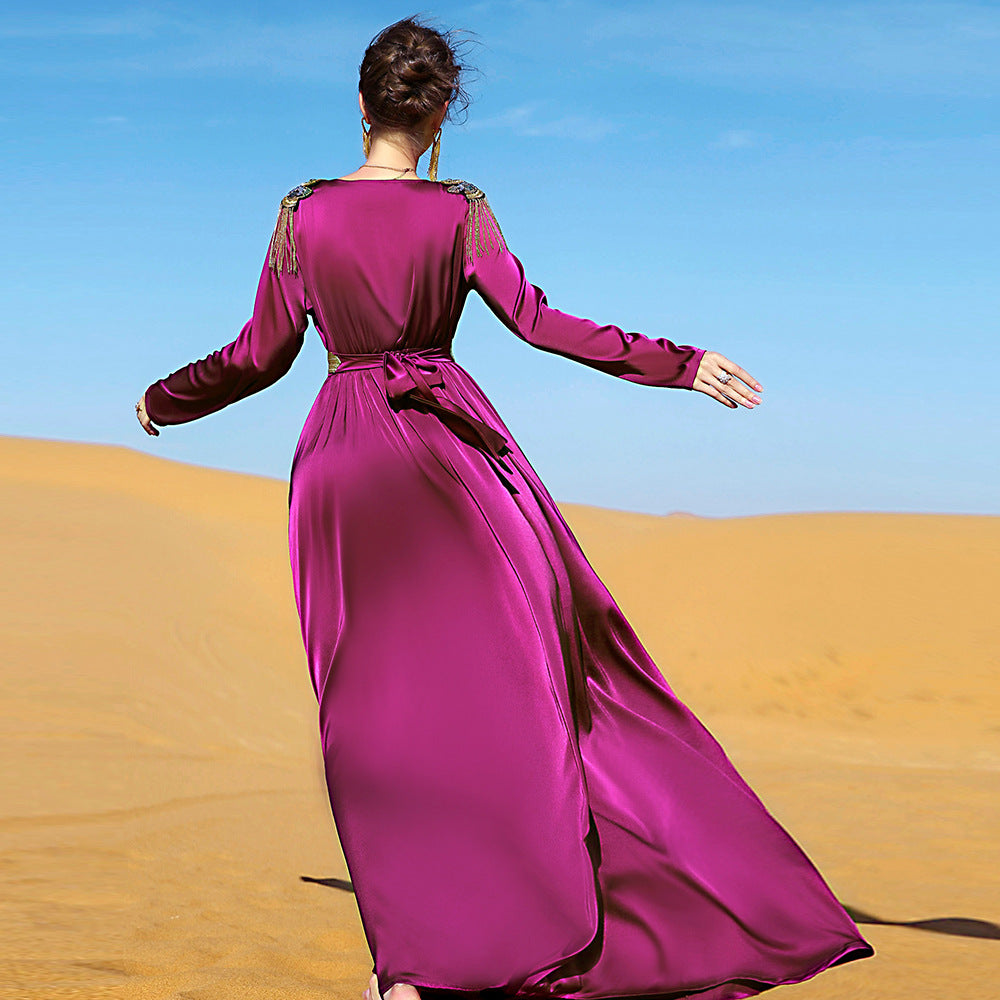 Robe rose rouge à épaules dénudées style Golfe arabe