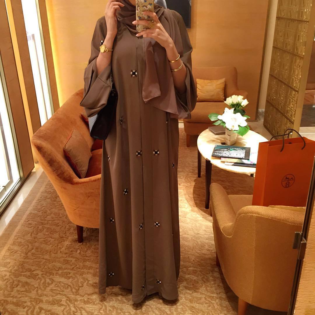 Robe-cardigan longue islamique perlée