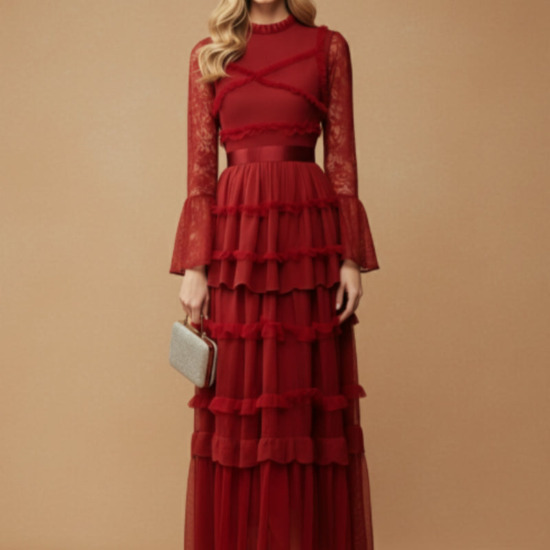 Robe en dentelle rouge brodée, plusieurs tailles disponibles