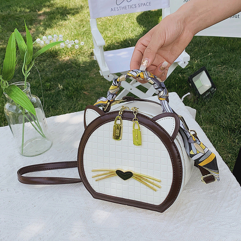 Women's New Versatile Texture Cute Cat Messenger Bag