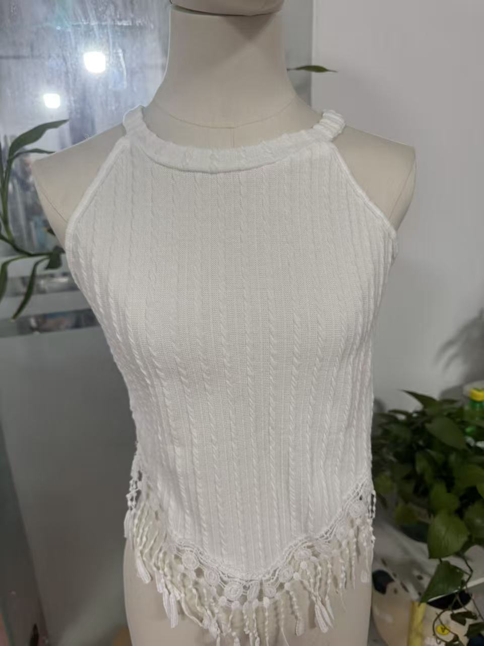 Elegant Tassel Crop Top Slim-Fitting Navel-Exposing Top