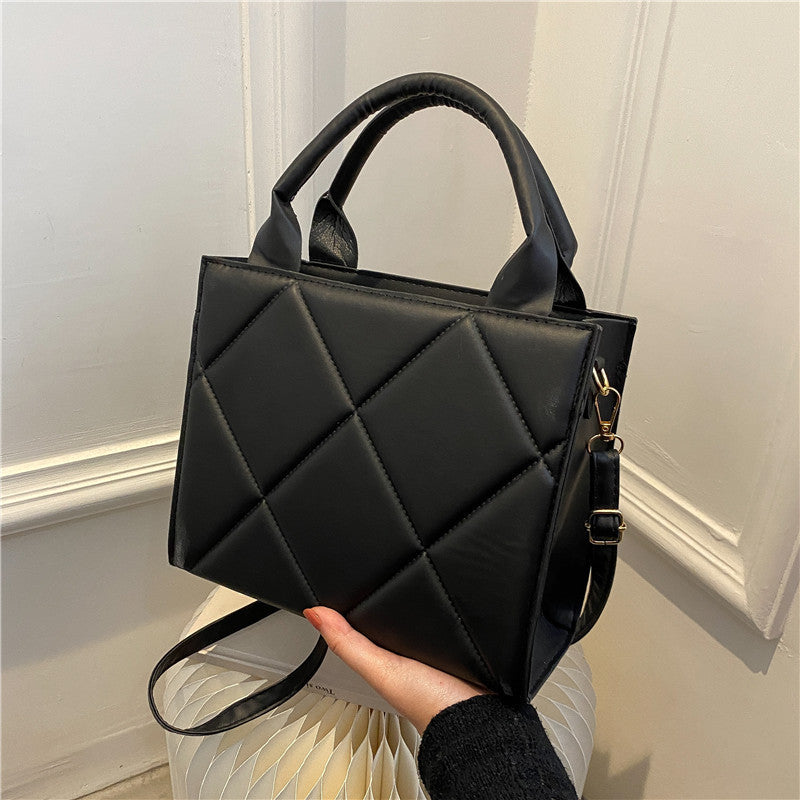حقيبة كتف نسائية صغيرة مربعة من البولي يوريثان - طراز قديم، 23.5x19.5x10.5 سم