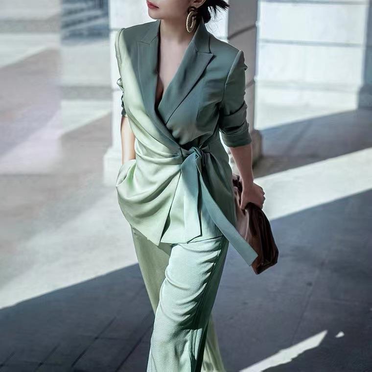 Silk Acetate Summer Suit Jacket in Black, White & Green