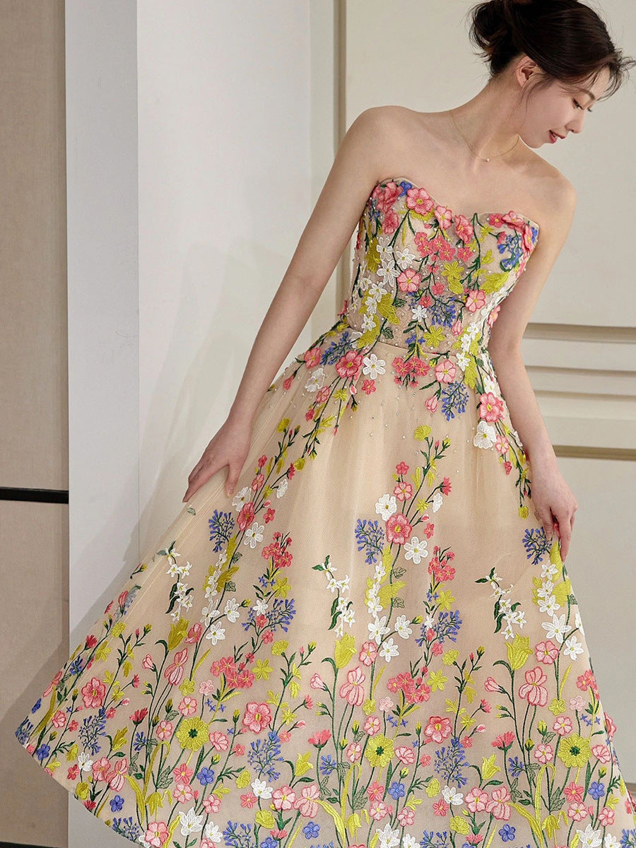 Jupe à volants brodée de fleurs pour femme