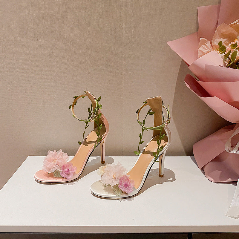 Sandales Femme à Talon Haut et Bride Végétale Rose et Blanc