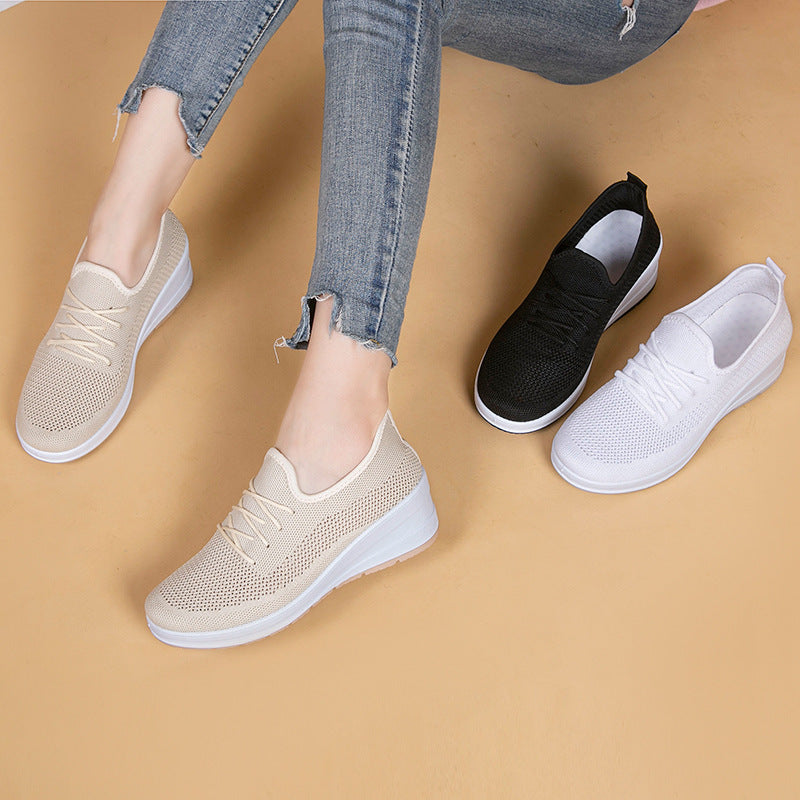 Chaussures compensées décontractées en maille respirante à talon moyen pour femme