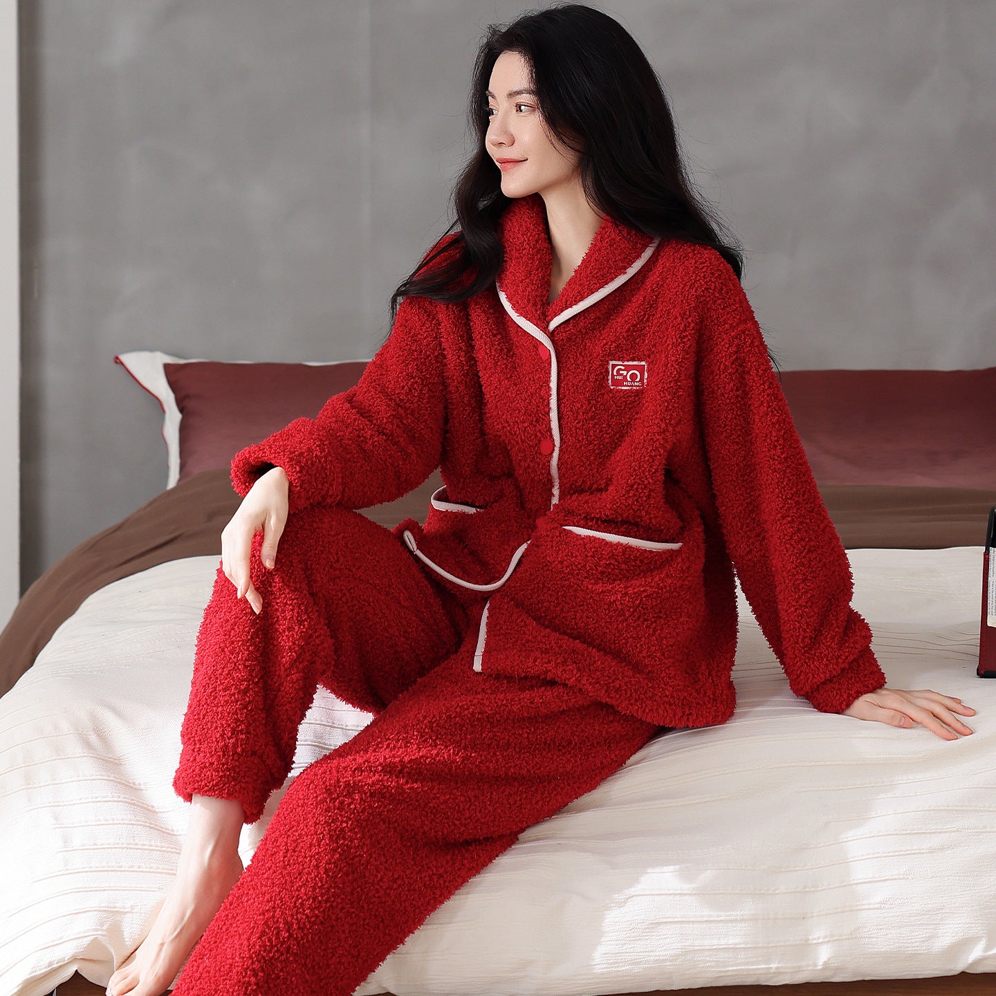 Ensemble pyjama de couple en flanelle épaisse et chaude à manches longues et polaire corail