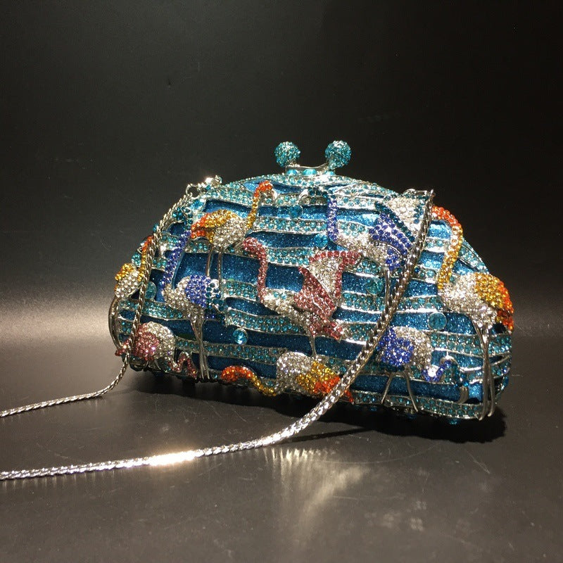 Sac de soirée vide en métal orné de diamants avec poignée chaîne