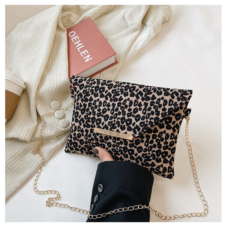 Leopard Canvas One-Shoulder Envelope Bag with Diagonal Chain Strap