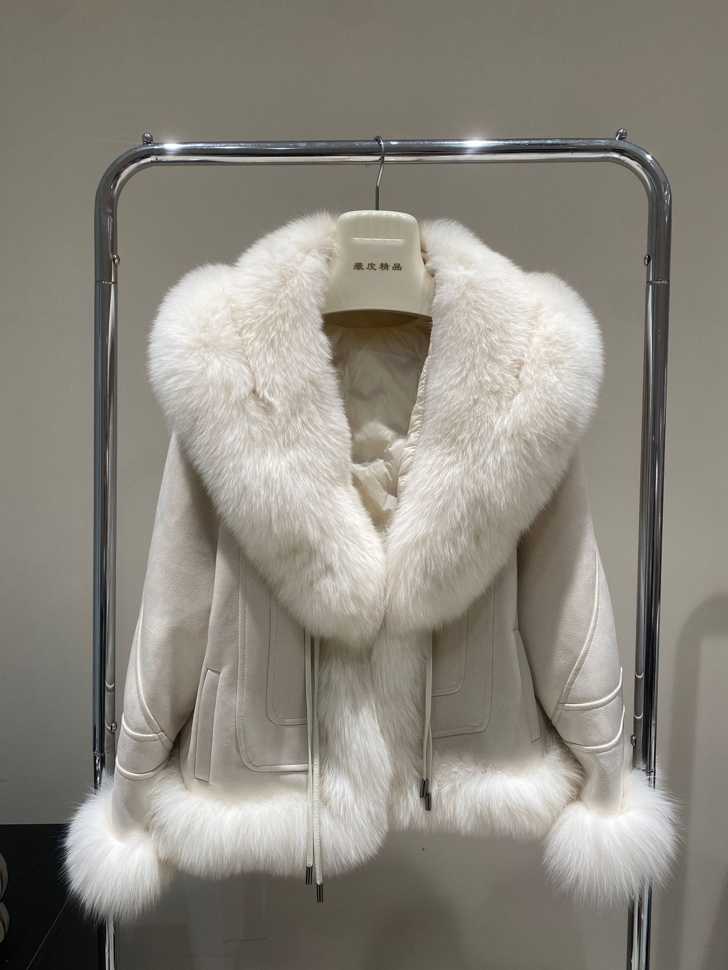 Fox Fur Collar with Suede Stitching