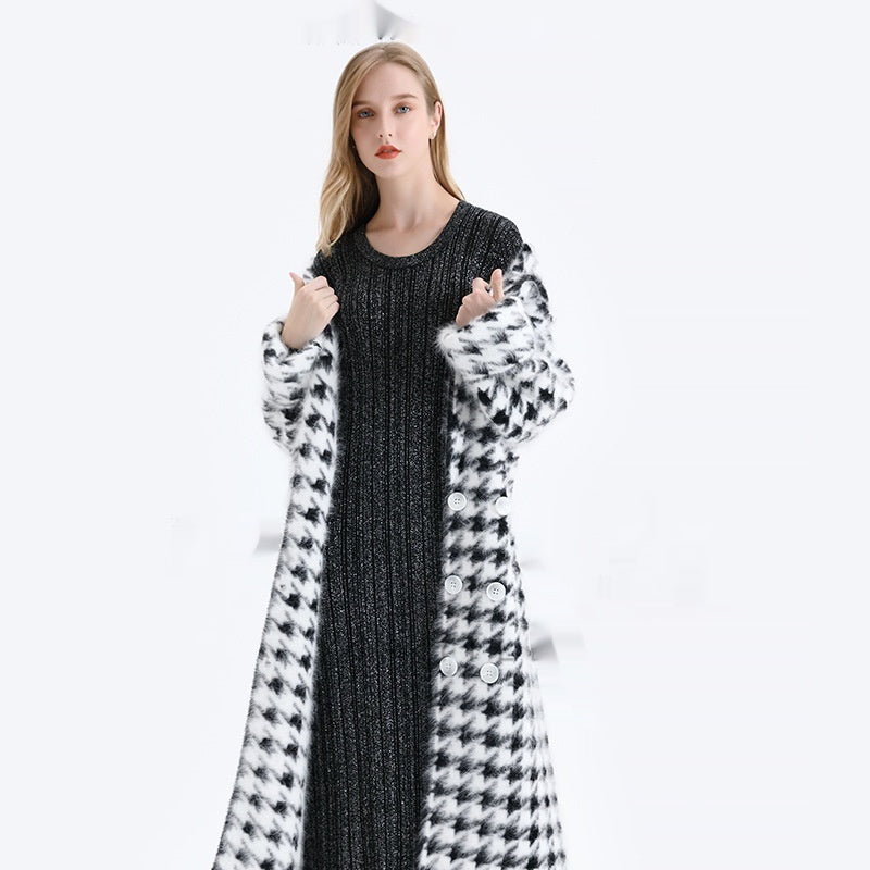 Long manteau de fourrure de vison épaisse noire et blanche pour femme