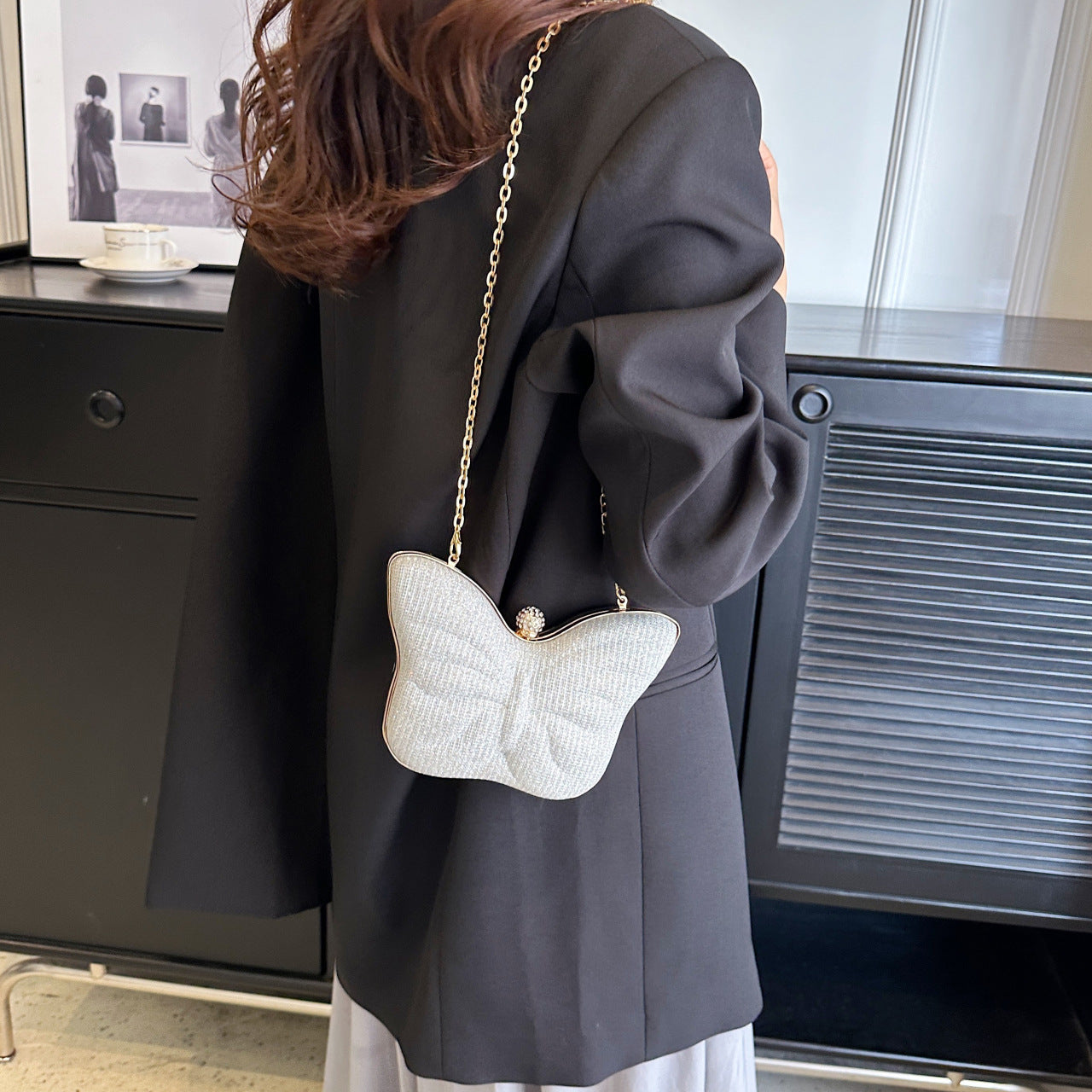 Butterfly Stripe Clipped Button Metal Chain Bag for Women