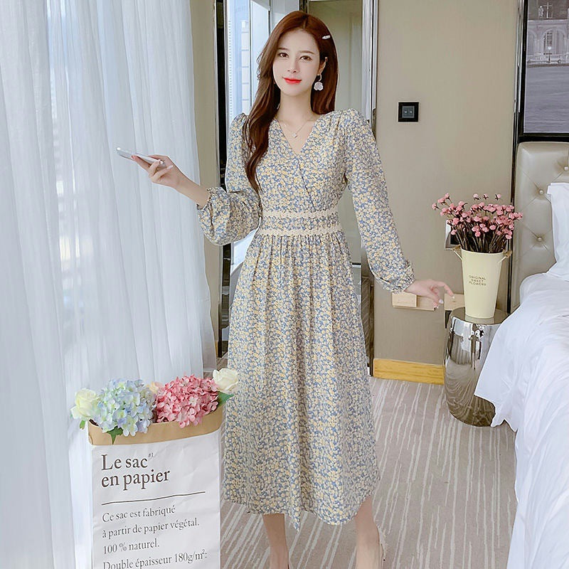 Robe trapèze fleurie pour femme avec col français et taille marquée