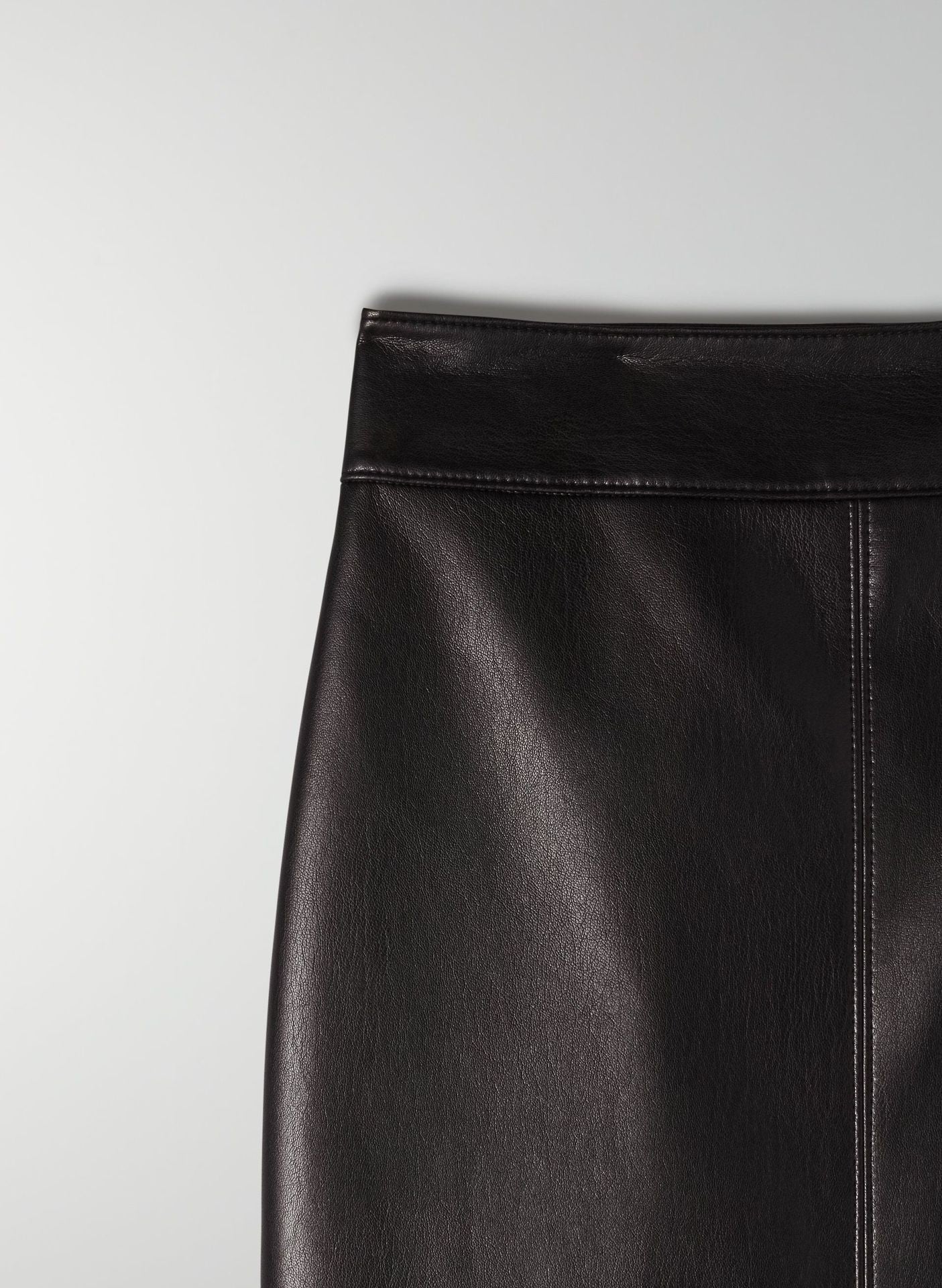 French Style Temperament Black PU Leather Pencil Skirt for Women